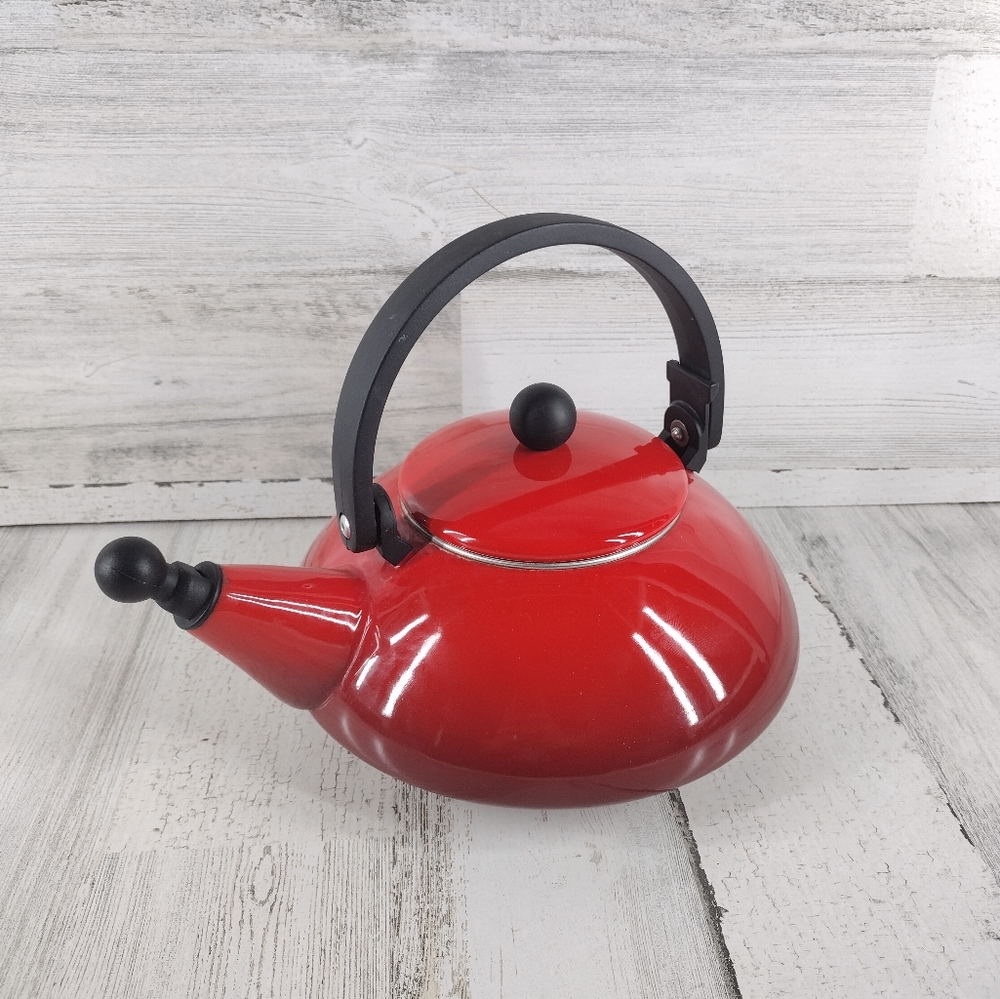 Le Creuset 1.6 Quart Red Enamel Whistling Tea Kettle